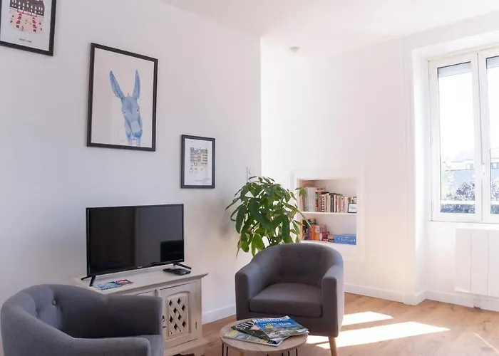 Le SAINT-ÉTIENNE studio moderne et lumineux
